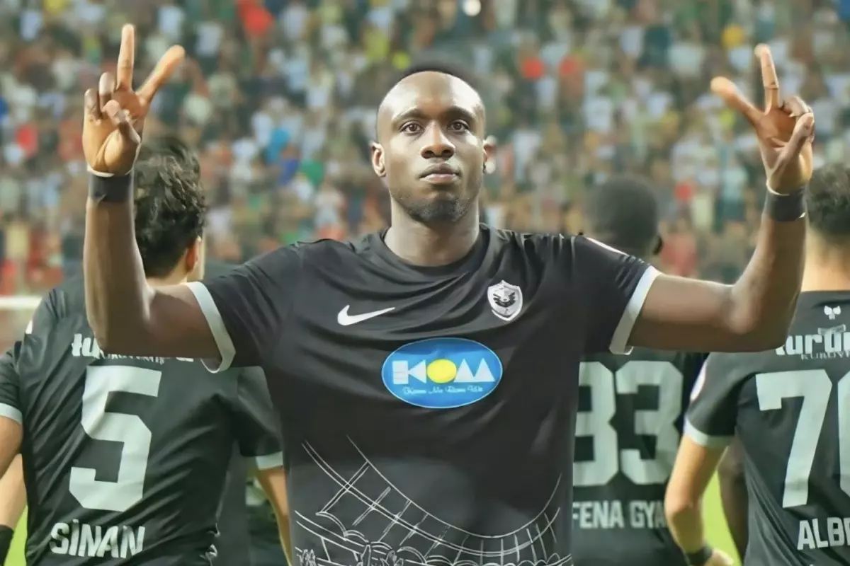 mbaye diagne 1 ligi sallamaya devam ediyor FB6Ly8TZ