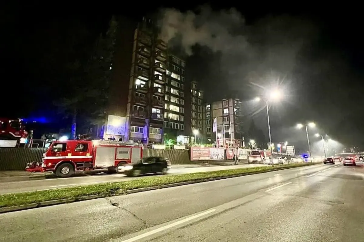 bosna hersekte huzurevinde yangin 9 olu 20 yarali gZgEygGQ.jpg