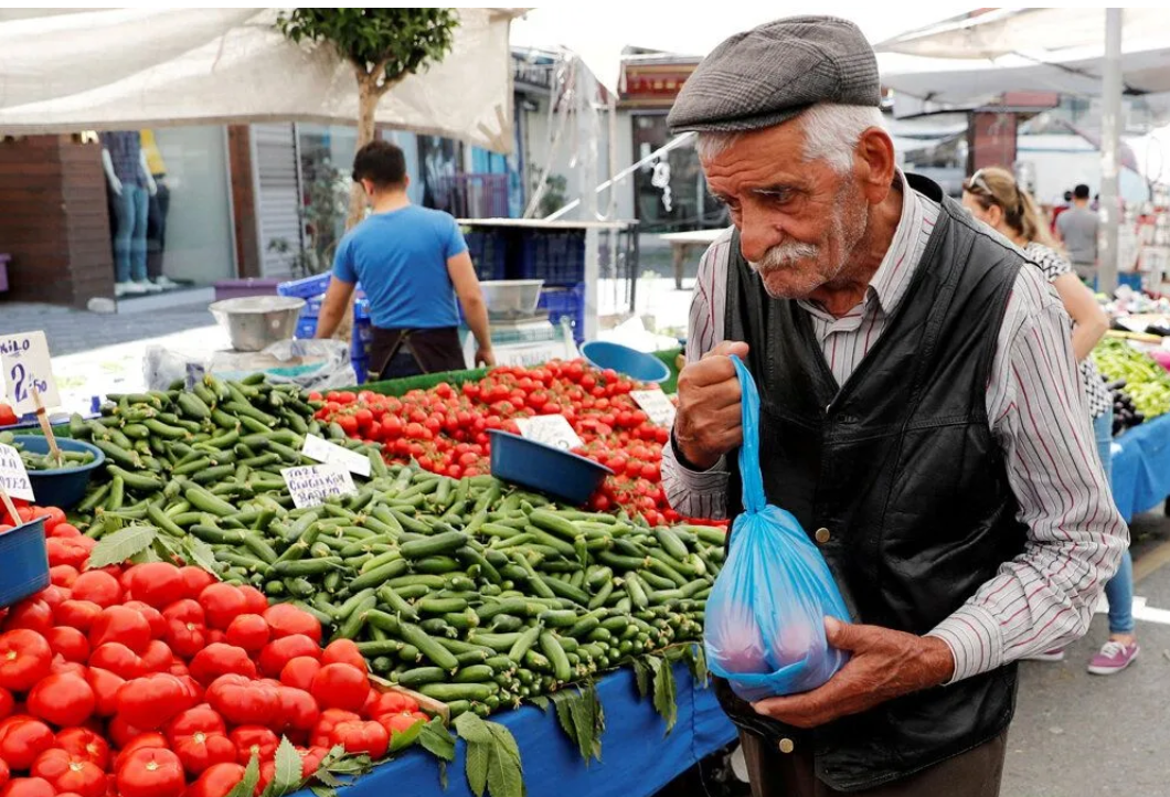 Emekli maaşları üzerinde tartışmalar: Uzun yaşıyorlar ama sağlıklı değiller