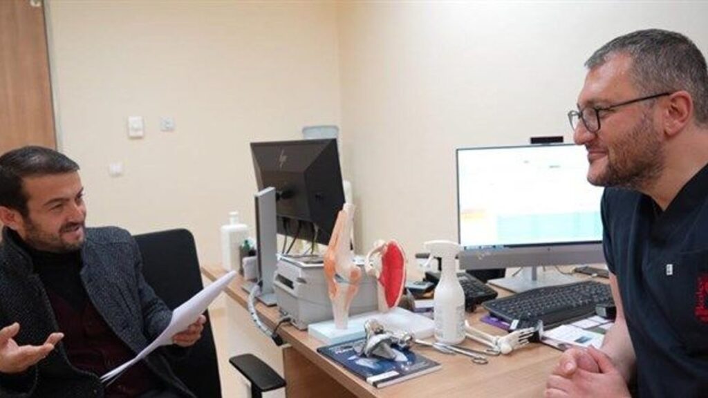 Gümüşhane Devlet Hastanesi’nde randevuya şiirli sitem